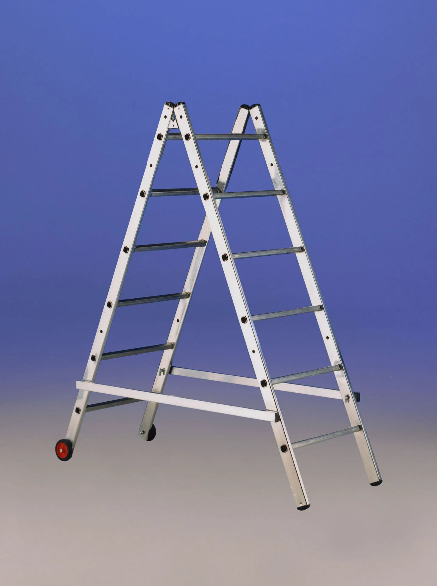 Svelt Trabattello Multiposizione in Alluminio Trasformabile in Scala a Cavalletto per Uso Professionale Leggero, MagoS