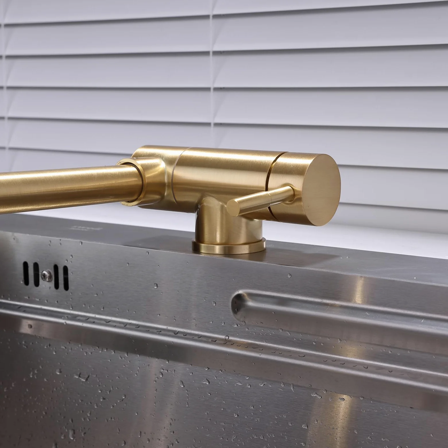 XJTNLB Rubinetto Sottofinestra Miscelatore Cucina Oro Spazzolato Miscelatore da Cucina Canna Collo di Cigno Miscelatore Abbattibile Cucina