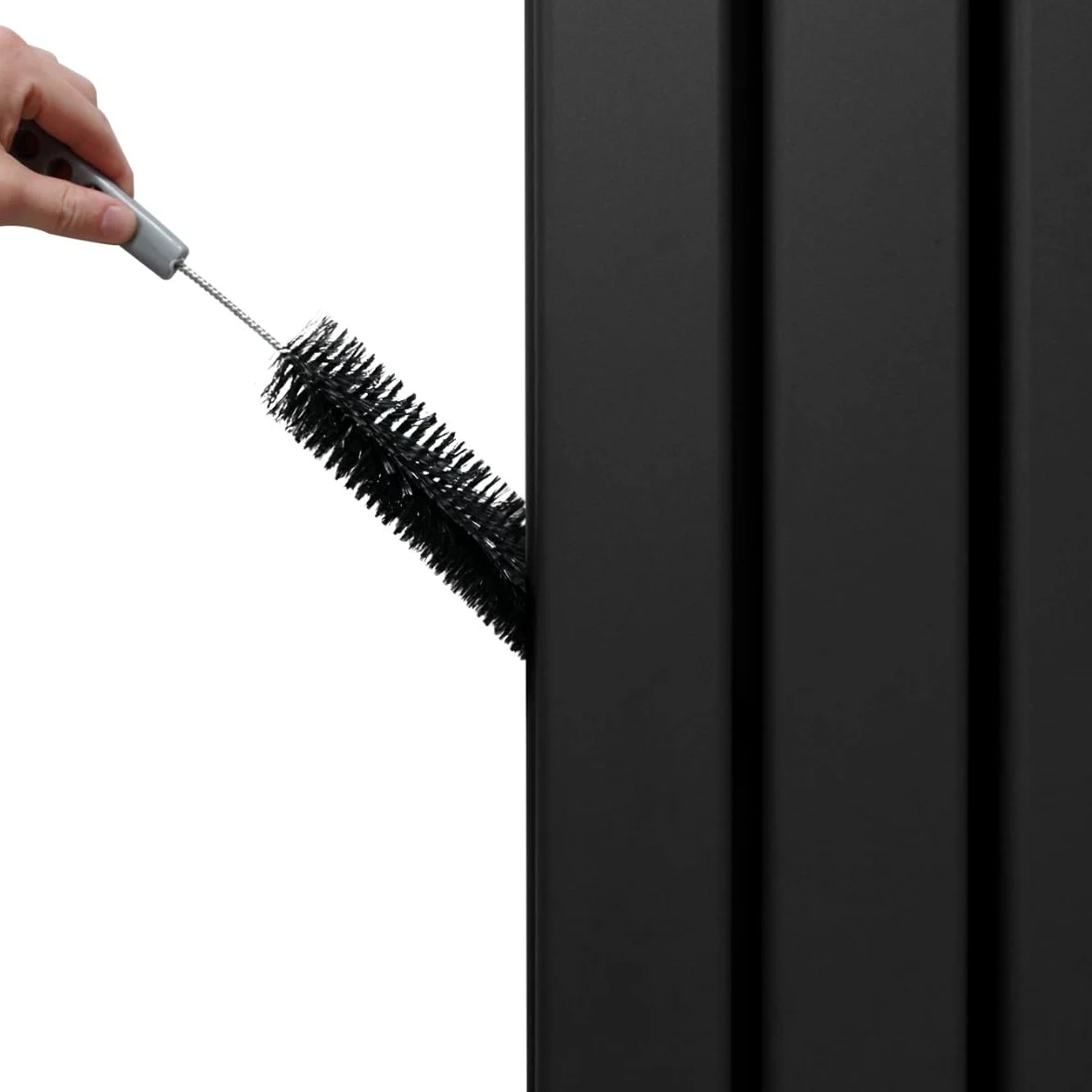 Radiatore con specchio 1800mm x 565mm e valvole TRV cromate Radiatore di design a doppia colonna verticale in acciaio al carbonio Nero Kit di fissaggio e staffe con spazzola di pulizia