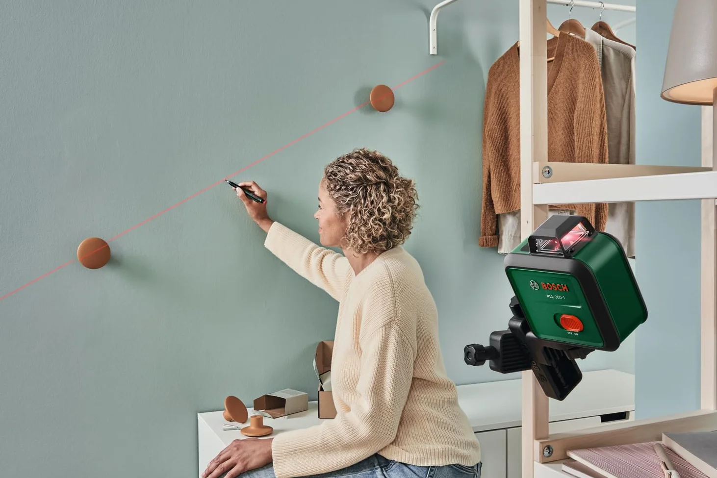 Bosch Livella laser PLL 360-1 (livella laser autolivellante a 360°, precisione ±0,4 mm/m, raggio d'azione 12 m, funzione di inclinazione, in confezione di cartone)