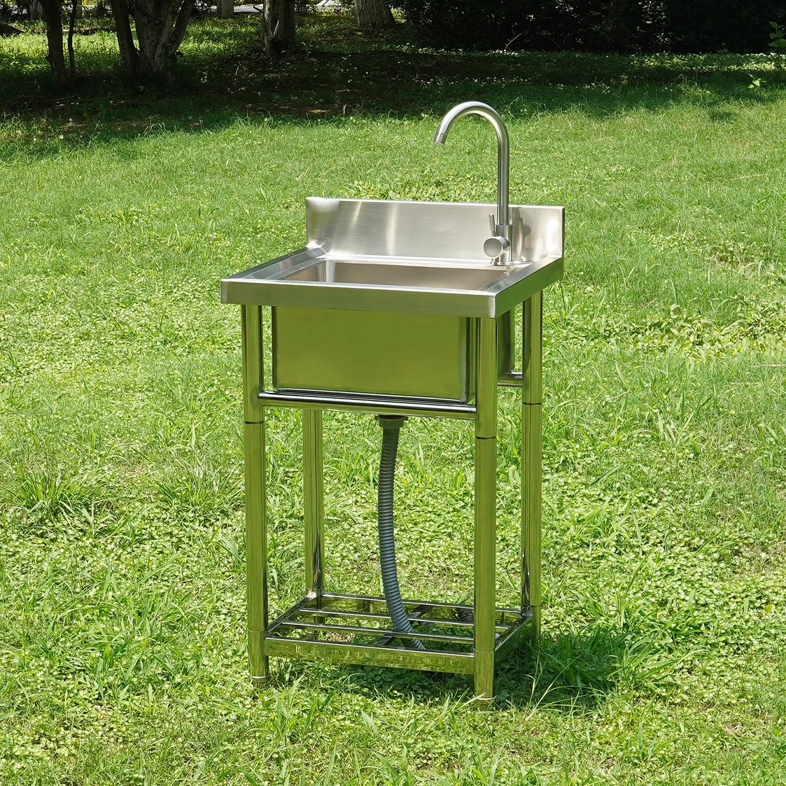 VEVOR Lavello multiuso in acciaio inox, lavello con rubinetto e gambe, lavelli commerciali a vasca singola 16 x 13 x 8,7 pollici per garage, ristorante, cucina, lavanderia