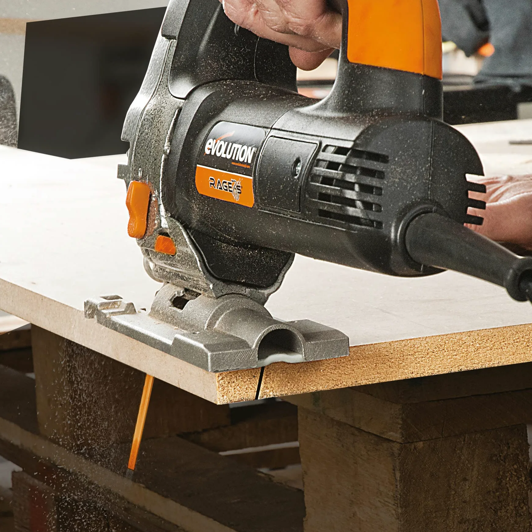 Evolution Power Tools Rage 7-S Seghetto multiuso - Taglio su legno, acciaio, plastica e molto altro - 5 lame incluse - 710 W