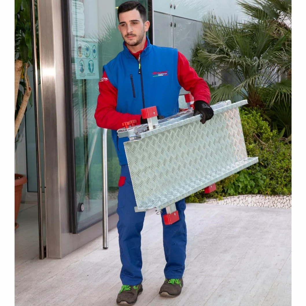 Faraone SGS3 Pedana di Lavoro Professionale in Alluminio a 3 Gradini – Pieghevole con Parapetto, Ruote e Stabilizzatori
