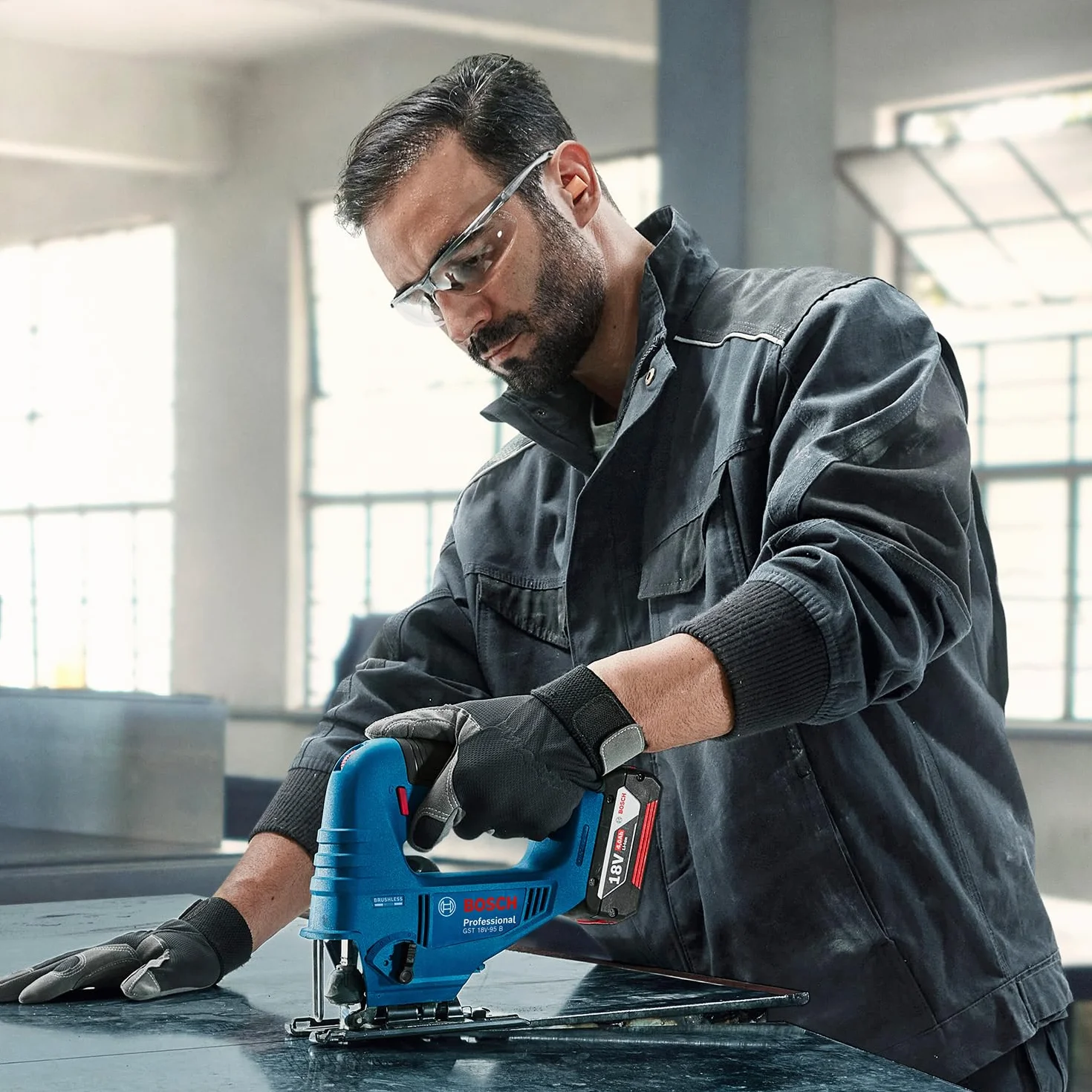 Bosch Professional 18V System Seghetto alternativo a batteria GST 18V-95 B (senza batteria/caricabatteria)