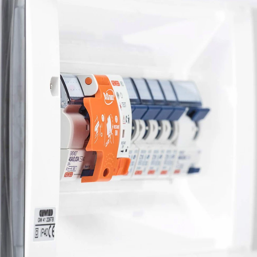 GEWISS - GWD4229R - Restart Rm - 2 Poli - Accoppiato Con Mdc - 25 A 4500A Tipo A Curva C Idn=0,03 A 230 V - 3 Moduli En 50022