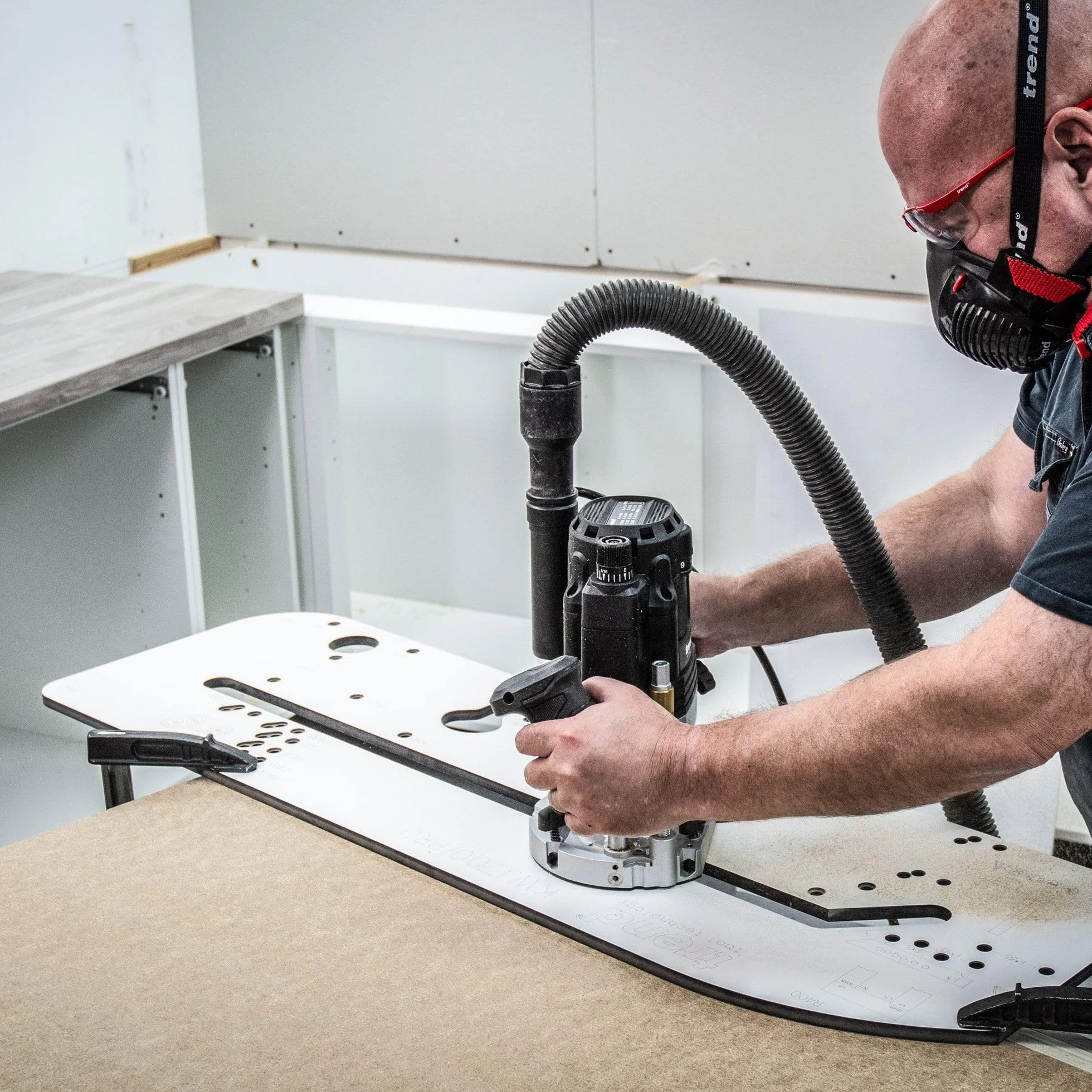 Trend Professional Plantilla Multi-Materiale per Giunzioni a Mitra Mason, Fino a 700mm di Larghezza, Allineamento Bordo Anteriore, KWJ700/PRO