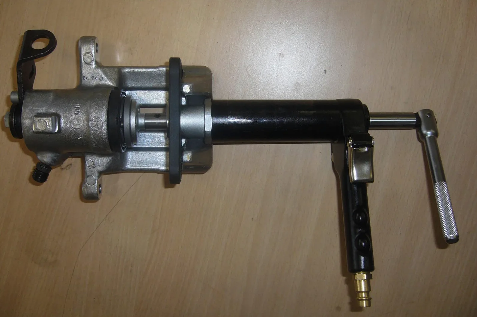 KS Tools 150.2039 Utensile ad Aria Compressa per Pistoncini dei Freni