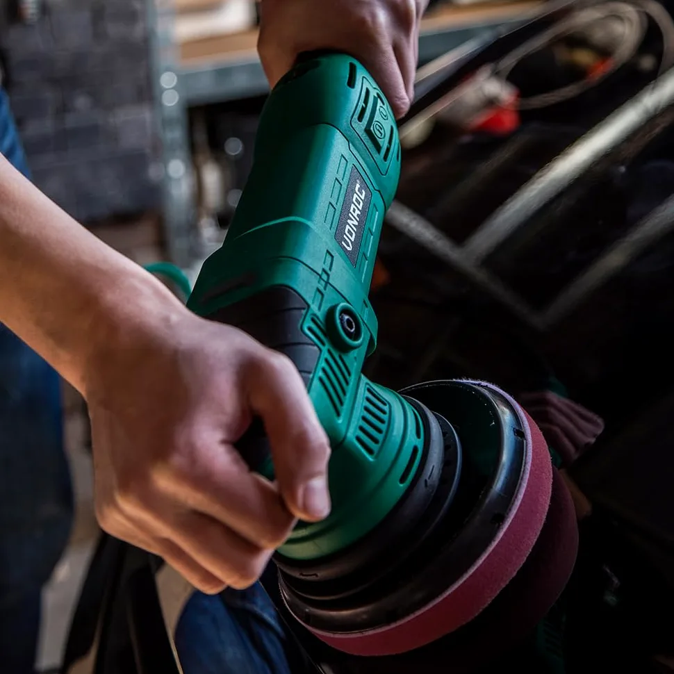 VONROC Lucidatrice Auto 1050W, Orbitale Doppia Azione 21mm, Velocità Variabile 1400–4800 RPM, Disco 150mm con Velcro, Soft Start, Cavo 4m – Per Lucidatura Auto, Barca e Rimozione Graffi - Con 4 dischi