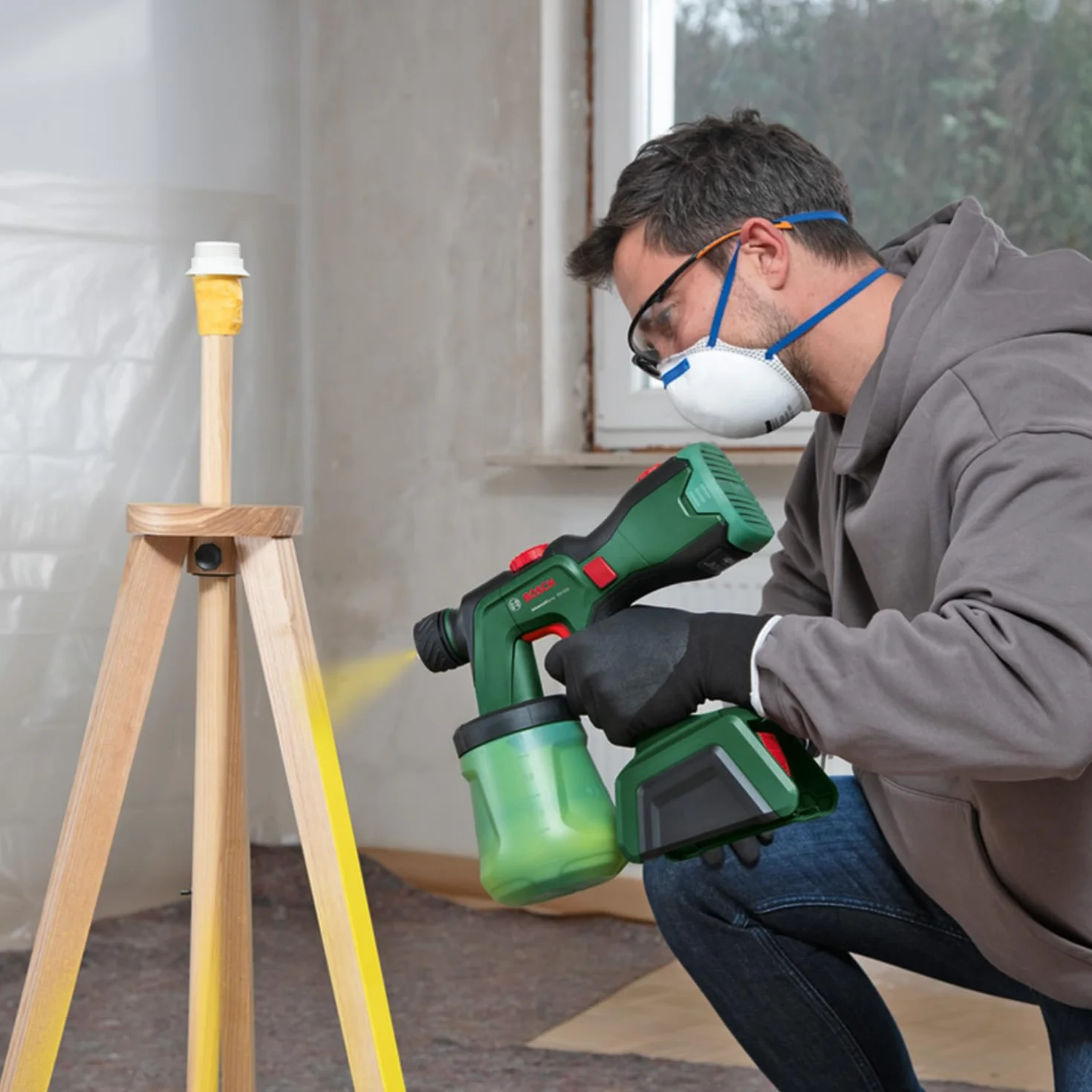 Bosch pistola a spruzzo a batteria AdvancedSpray 18V-500 (per varie vernici; 3m²/min; 2 serbatoi 1200 ml; batteria 4 Ah e caricabatteria)