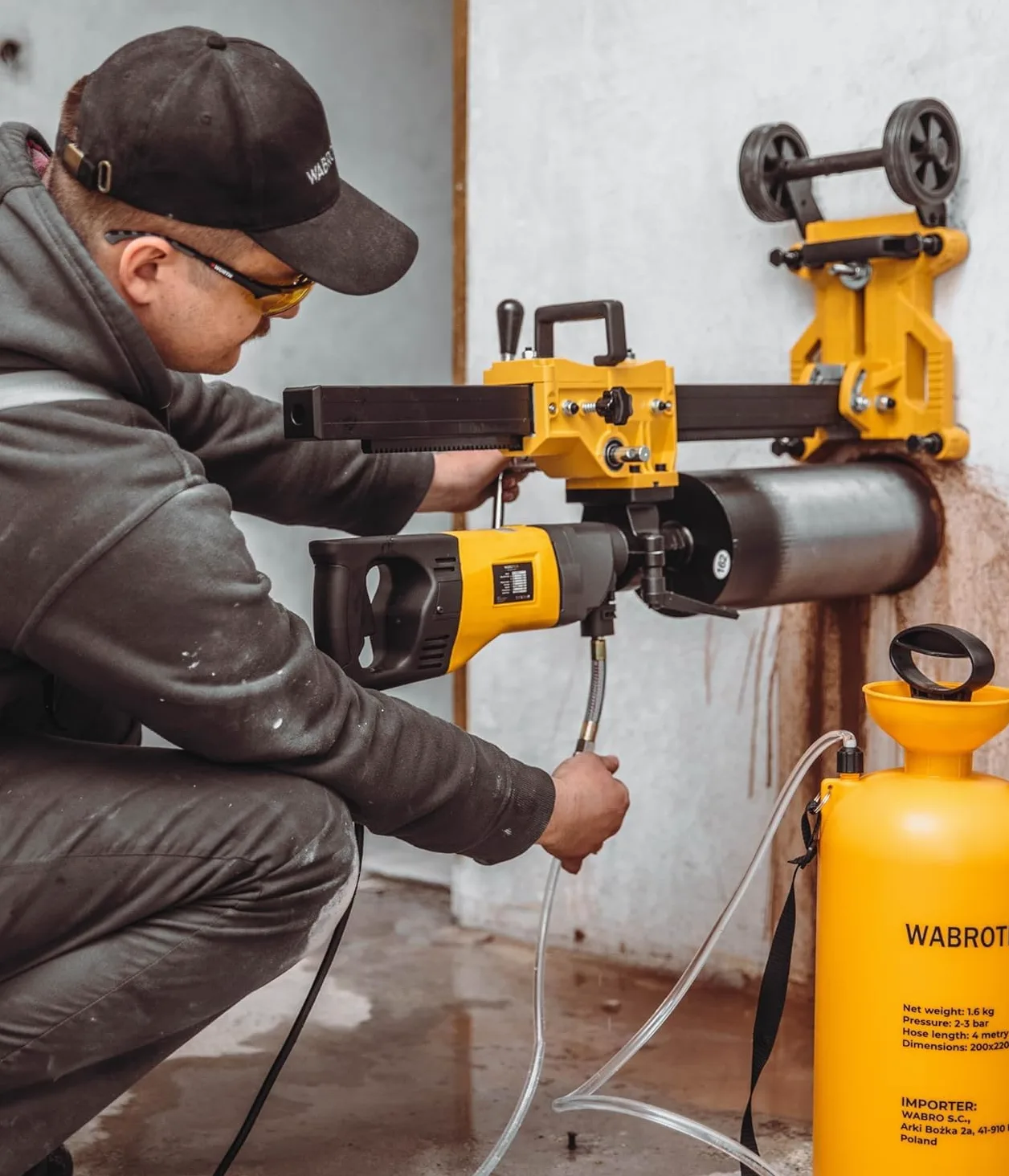 Dispositivo di Foratura a Nucleo con Micropercussione 22–202mm - Trapano a Nucleo di Diamante su Supporto Inclinabile 2340U/min - Trapano con 2 Velocità per Forature a Umido e a Secco 1900W