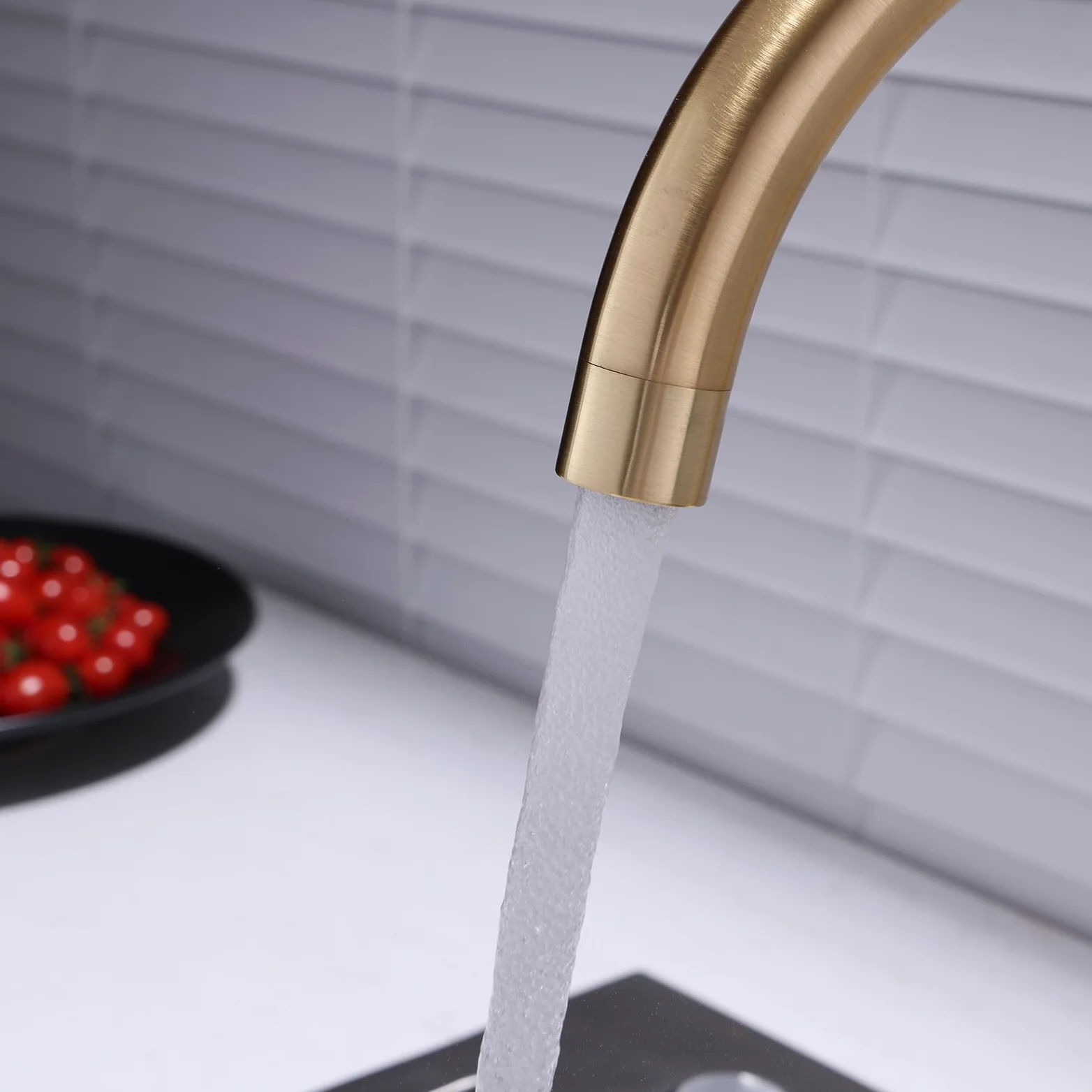 XJTNLB Rubinetto Sottofinestra Miscelatore Cucina Oro Spazzolato Miscelatore da Cucina Canna Collo di Cigno Miscelatore Abbattibile Cucina
